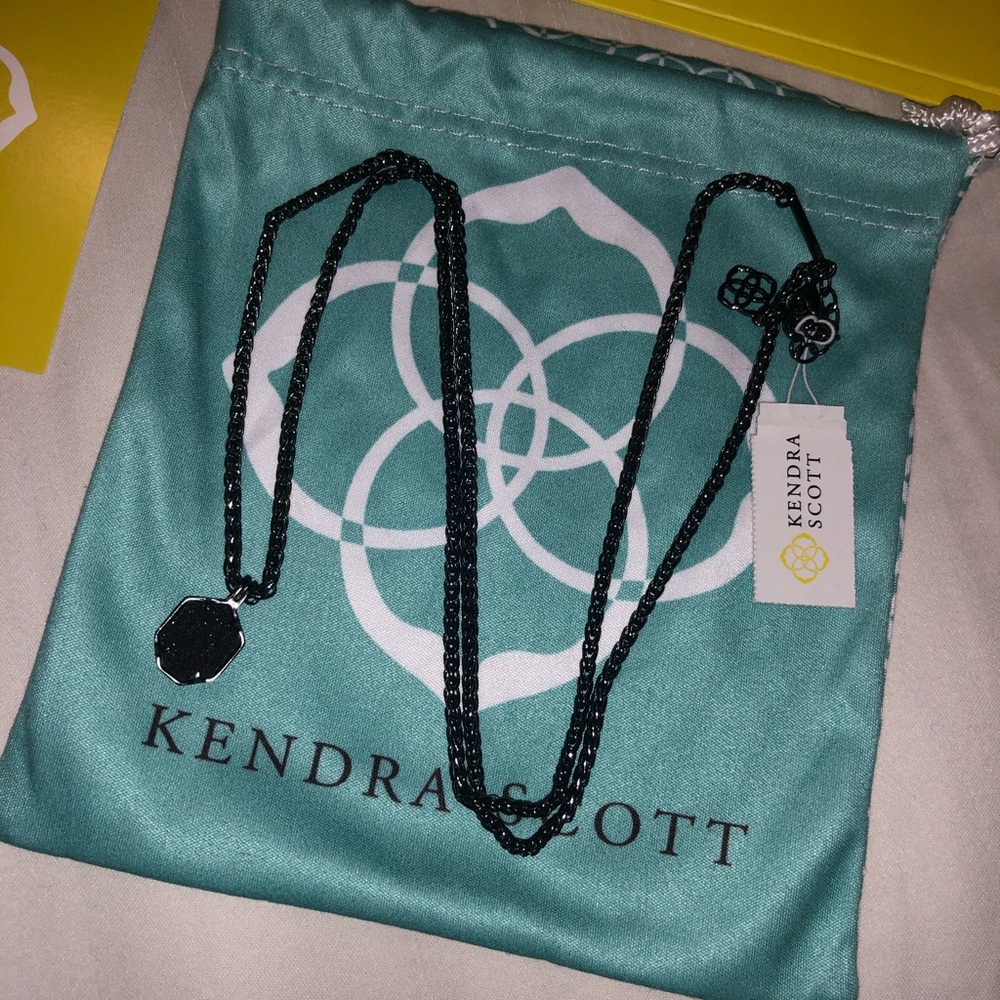 Kendra Scott Oliver Necklace Gunmetal Black Drusy